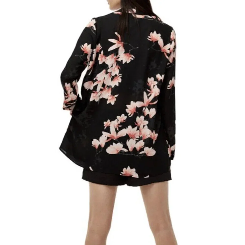Aritzia babaton kimono